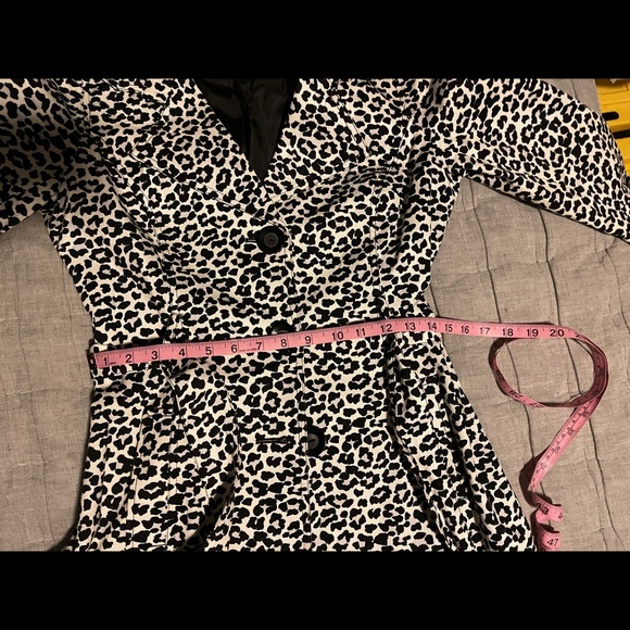 Forever 21 Short Tench Coat - Picture 8 of 9